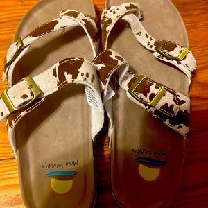 Women’s Maui Island Kairi cow print sandals